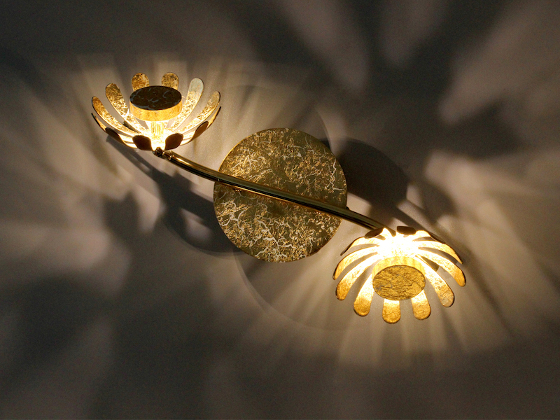 Schwenkbare Blumen Design Deckenlampe Aus Metall Blattgold Meine Wunschleuchte De